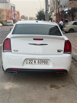 كرايسلر 300